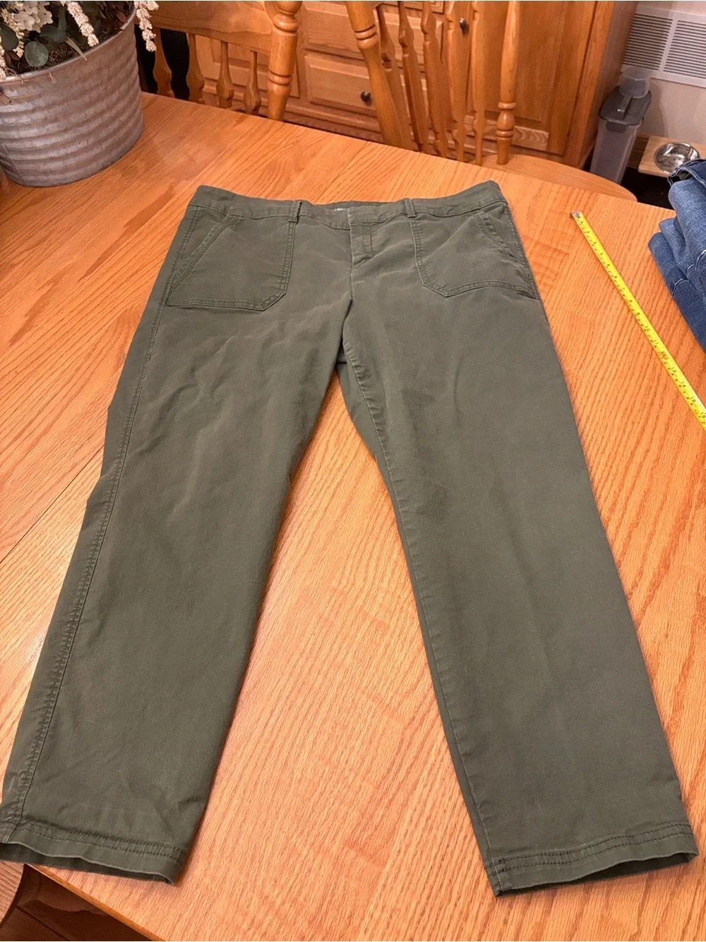 Old Navy Olive Green Pixie Pants
